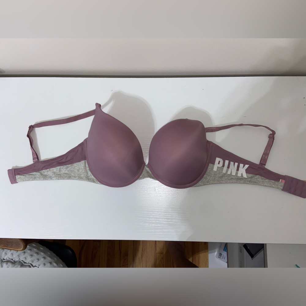 36D Pink Victoria’s Secret bra